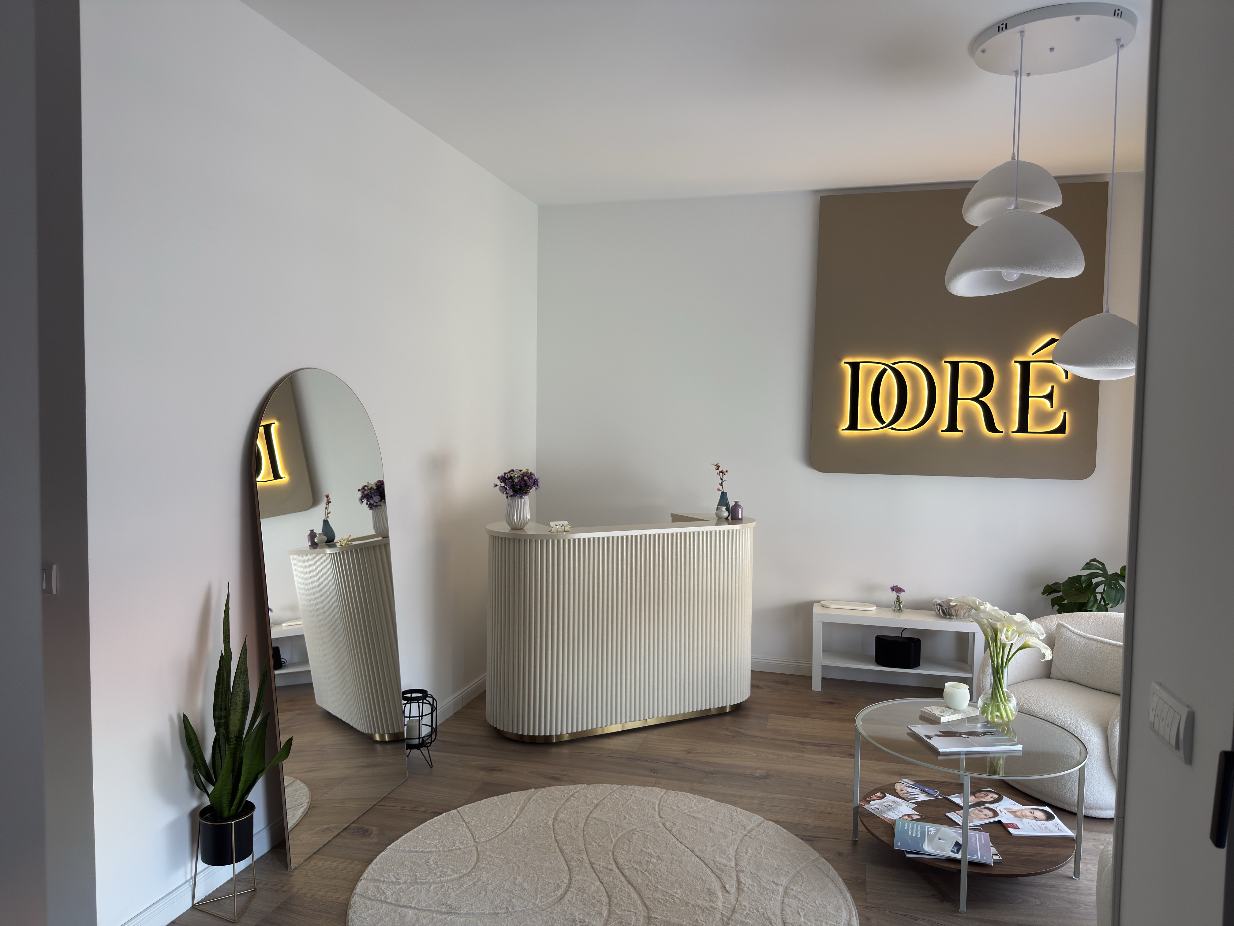 Luksuzni enterijer kozmetičkog salona Doré Cosmetic Studio Beograd Vračar